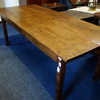 Engelse Country tafel, MR3913 1